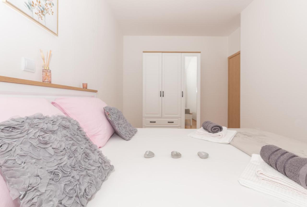 Deluxe 3 Bedroom Apartment With Sea View 바스카보다 외부 사진
