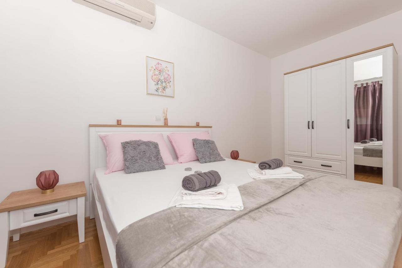Deluxe 3 Bedroom Apartment With Sea View 바스카보다 외부 사진
