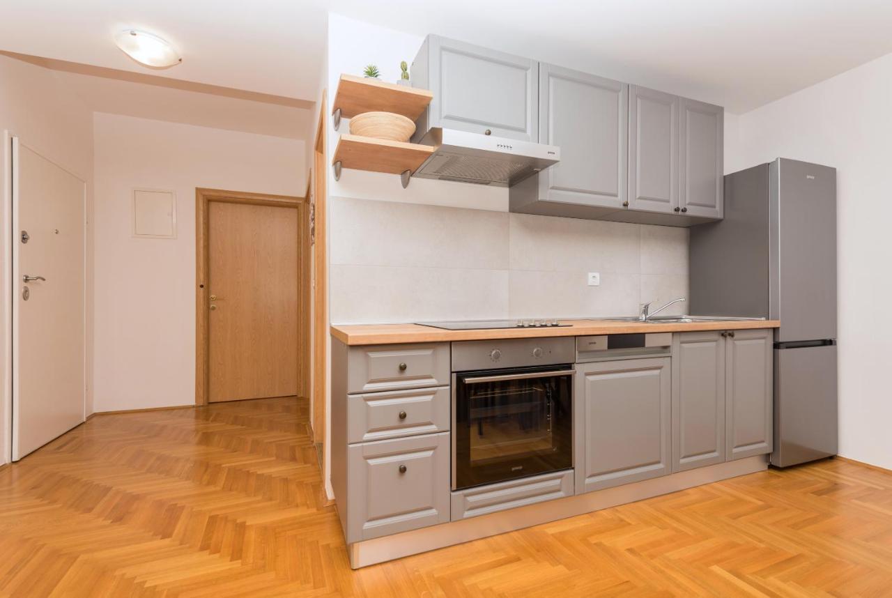 Deluxe 3 Bedroom Apartment With Sea View 바스카보다 외부 사진