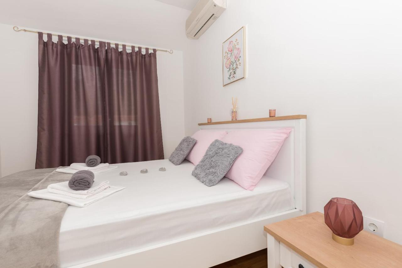 Deluxe 3 Bedroom Apartment With Sea View 바스카보다 외부 사진