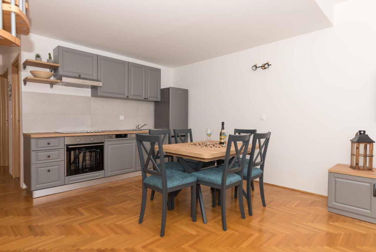 Deluxe 3 Bedroom Apartment With Sea View 바스카보다 외부 사진