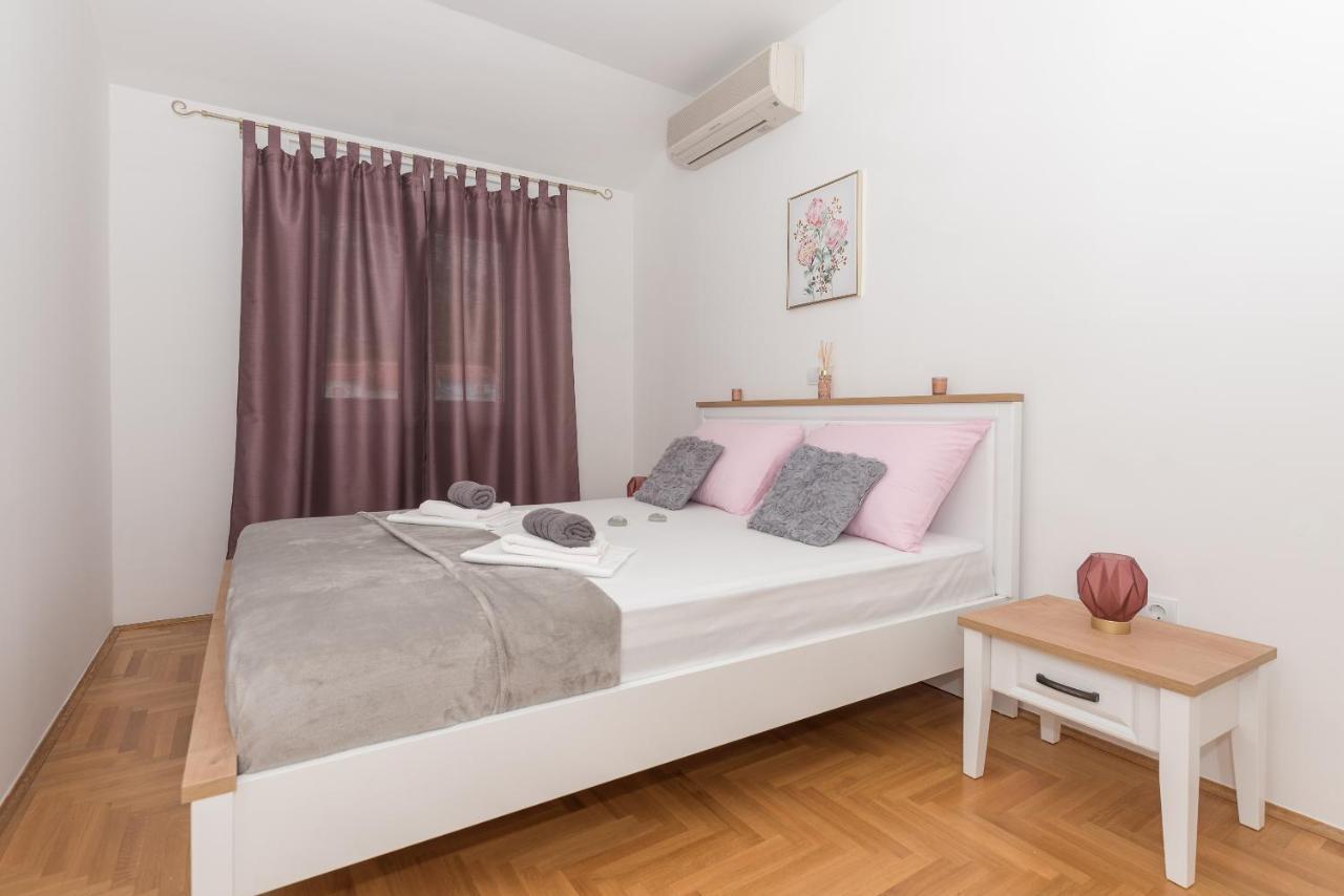 Deluxe 3 Bedroom Apartment With Sea View 바스카보다 외부 사진