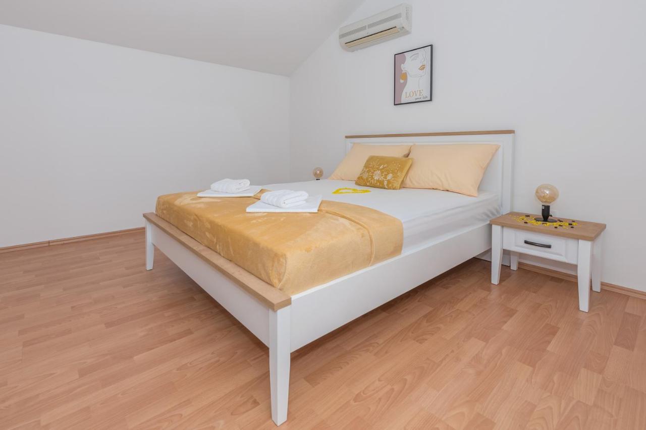 Deluxe 3 Bedroom Apartment With Sea View 바스카보다 외부 사진